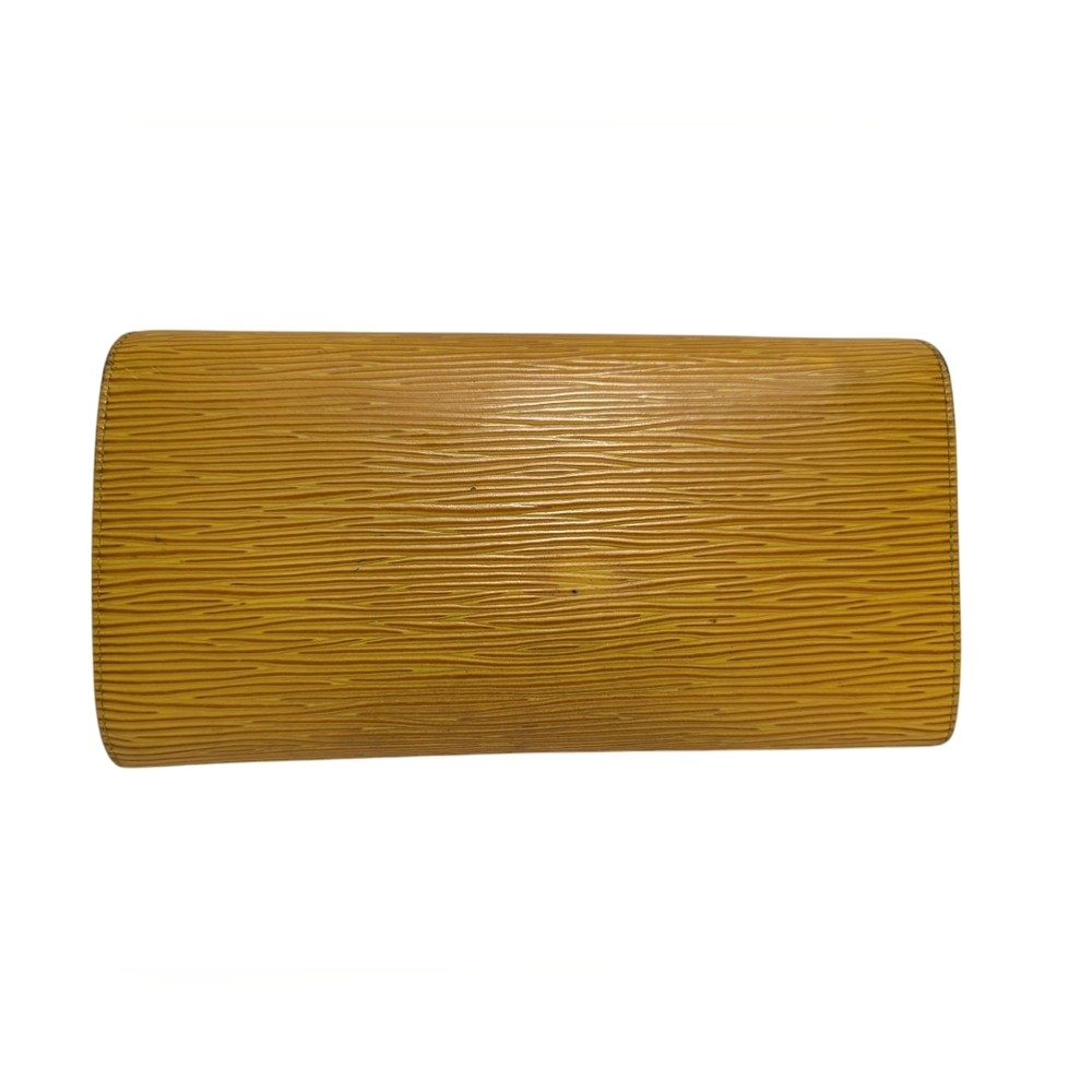 Louis Vuitton Epi Leather Wallet Firm Already Discounted View 2
